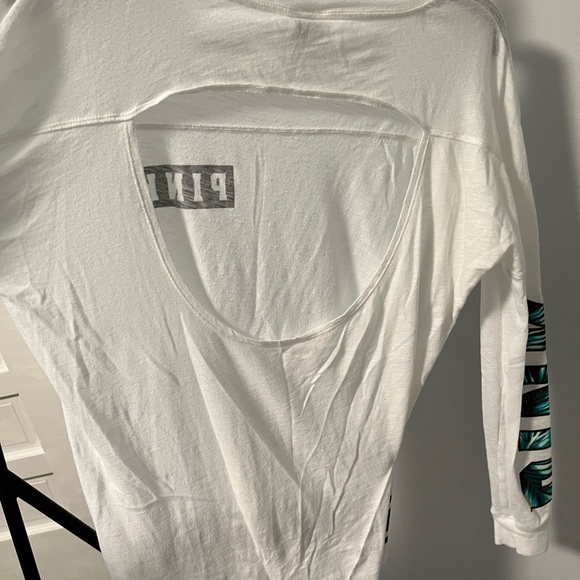Victoria secret long sleeve size XS - Picture 3 of 4